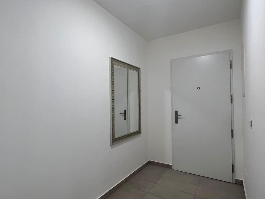 The Dante Prague - Family And Friends Apartments, Free Parking Bagian luar foto